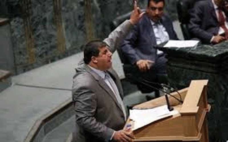 السعود: شو صار اسم وزير البلديات؟