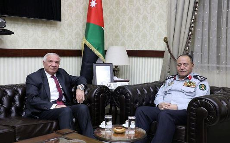 أول ظهور لمدير الدفاع الجديد بعد