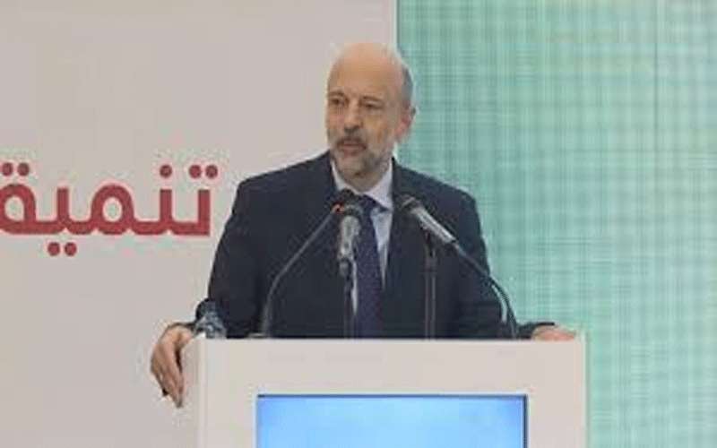 الرزاز: تسألون من أين.. هذه أموالكم