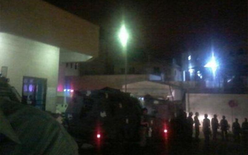 ضبط أشخاص تجمهروا أمام مستشفى الاميرة