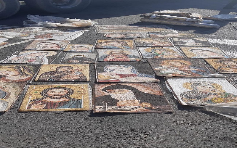 إحباط عمليتي تهريب ٧٣ لوحة فسيفسائية