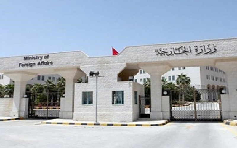 الخارجية: نتابع اخر التطورات في العراق