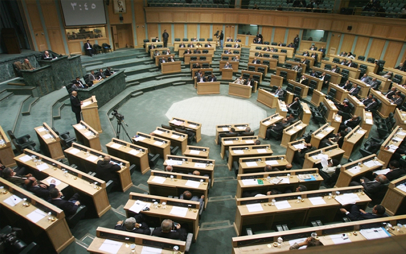 مجلس النواب يحذر من التصعيد الإقليمي