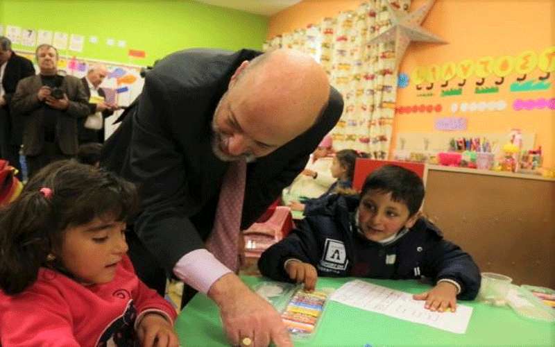 الرزاز يزور روضة في شفا بدران