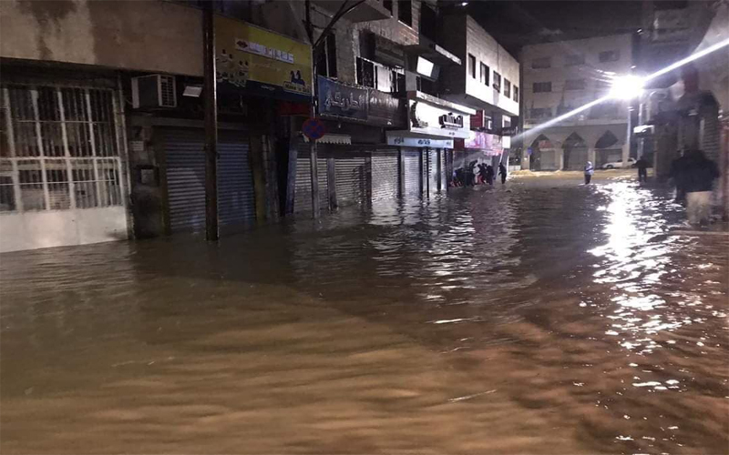 الأمانة تعلق على غرق وسط البلد..