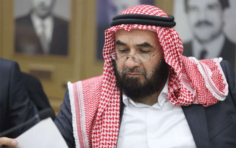 صرف زيادات الموظفين الشهر الحالي دون