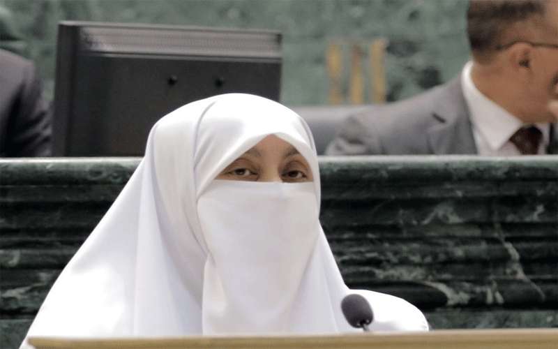 العتوم : كلماتنا هي إضافة عقول