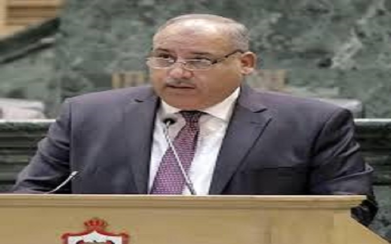 القاضي للاردنيين: لا تكونوا حطبا لحرق