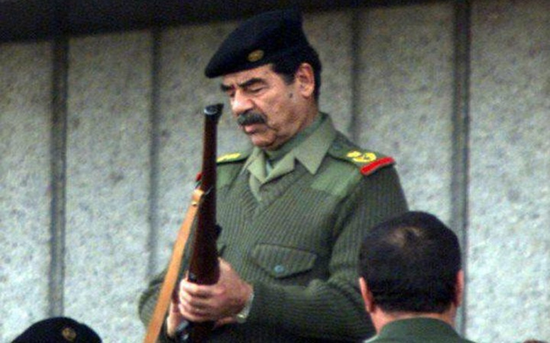 كيف أنقذ صدام حسين الأمريكان من