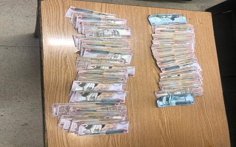 ضبط شخص سرق ١٠ الاف دينار