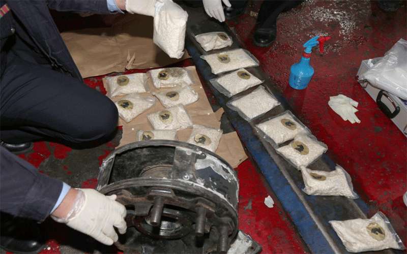 احباط تهريب مخدرات لدولة مجاورة وضبط