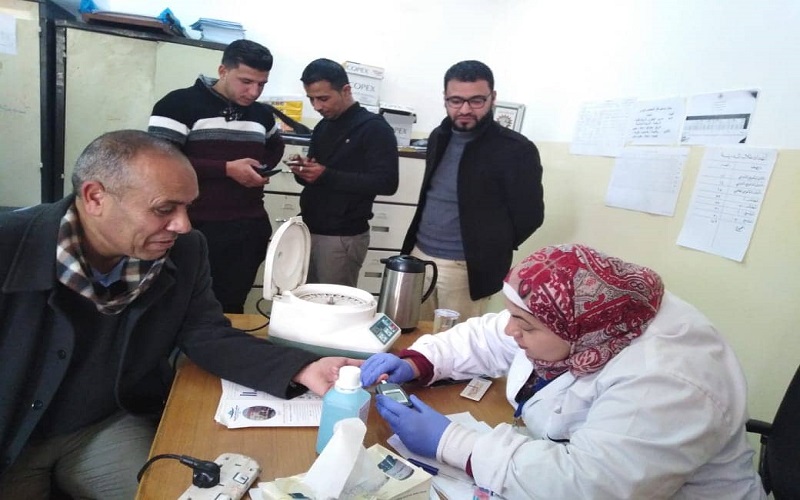مستشفى المقاصد يقيم يوما طبيا مجانيا