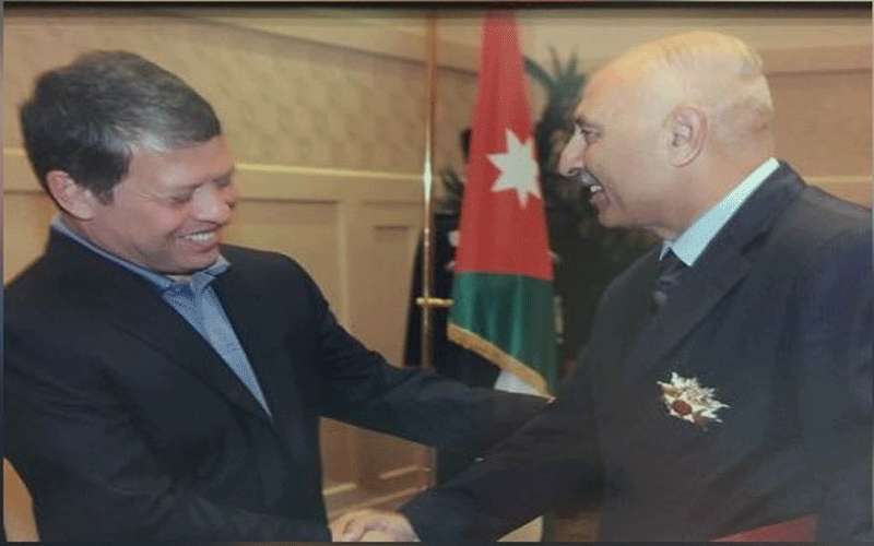 سفير أردني يعلق عبر نيسان على