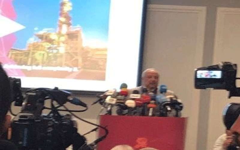 الشيخ مشعل الصباح يدشن مصفاة بترول