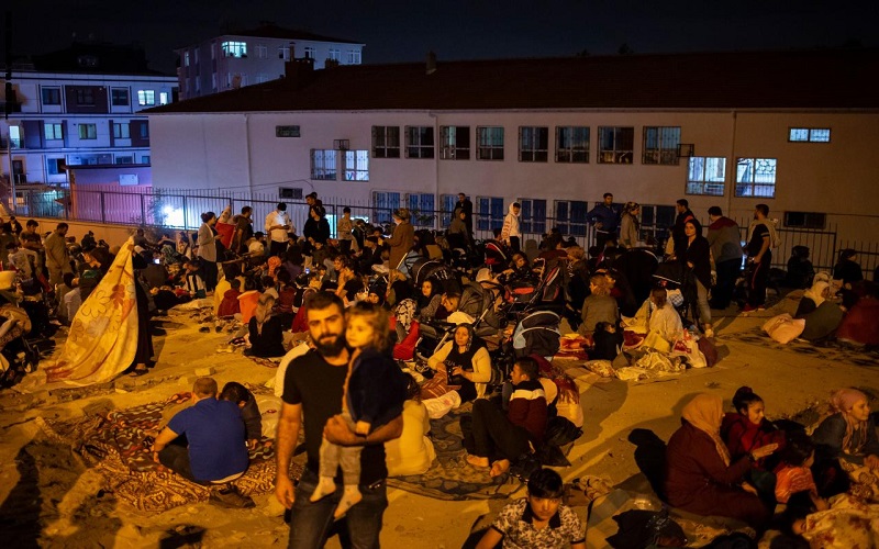 الداخلية التركية: مقتل 4 جراء الزلزال