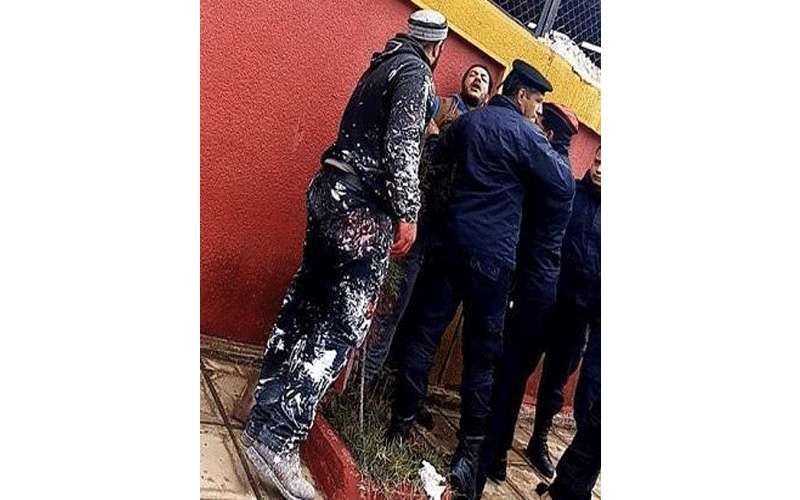 إربد: مواطن يهدد بحرق نفسه مطالبا