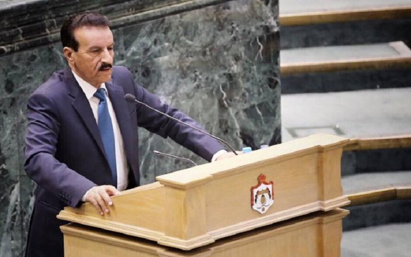 العكايلة يسأل حكومة الرزاز عن تأجير