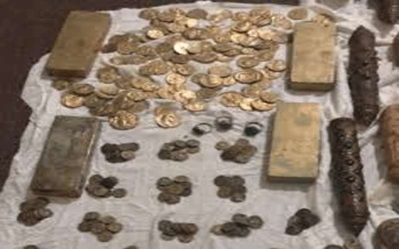 القبض على ثلاثة أشخاص بحوزتهم مجموعة