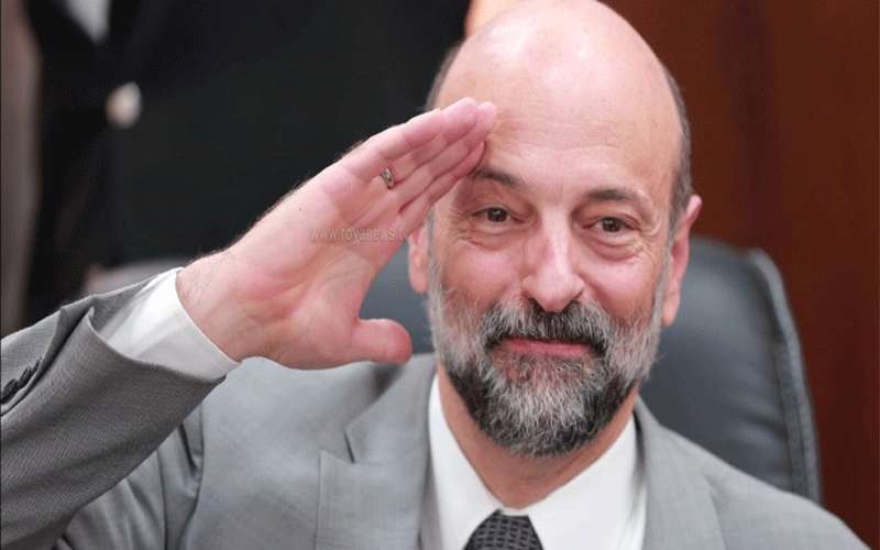 الرزاز يبحث العلاقات الأردنية القطرية