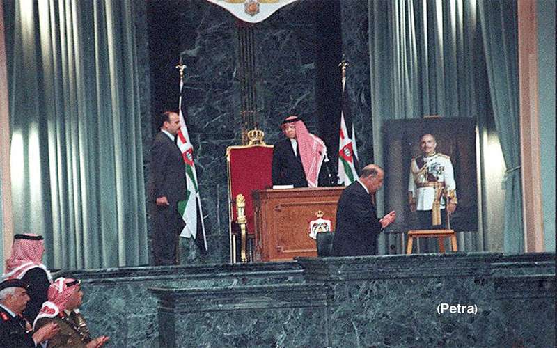 الأردنيون يحيون الذكرى الحادية والعشرين ليوم