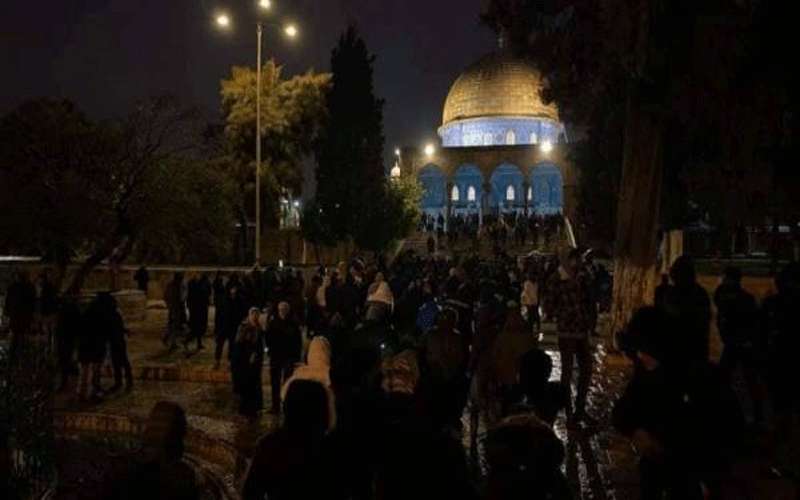 الالاف يلبون نداء الفجر العظيم في