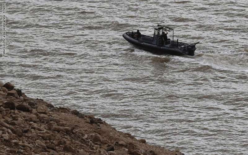 الأحوال الجوية توقف حركة السفن بالعقبة