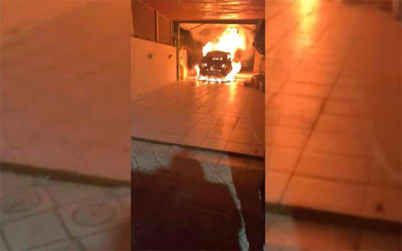 مجهول يحرق مركبة في الرابية