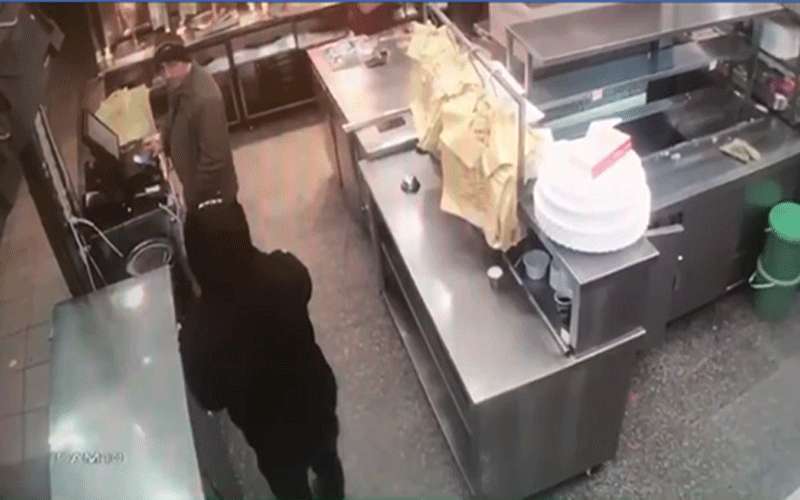 لحظة السطو على مطعم في إربد