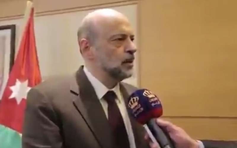 الرزاز عن فواتير الكهرباء: همنا الوصول