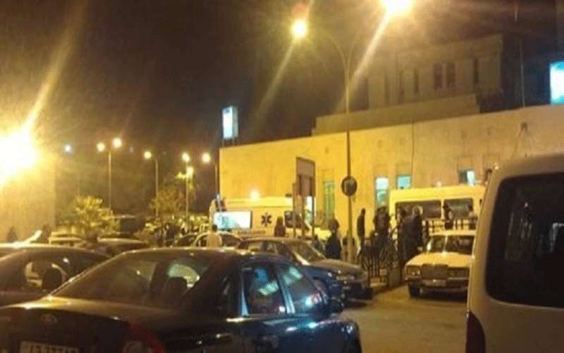 مشاجرة بالأسلحة البيضاء بالأشرفية تنتهي بطعن