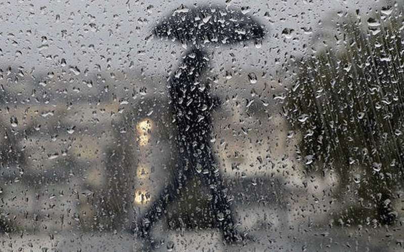 فرصة لزخات متفرقة من المطر على