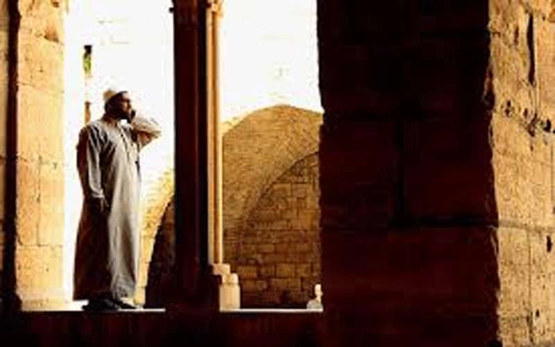 الحكومة تقر زيادة رواتب الأئمة والمؤذنين