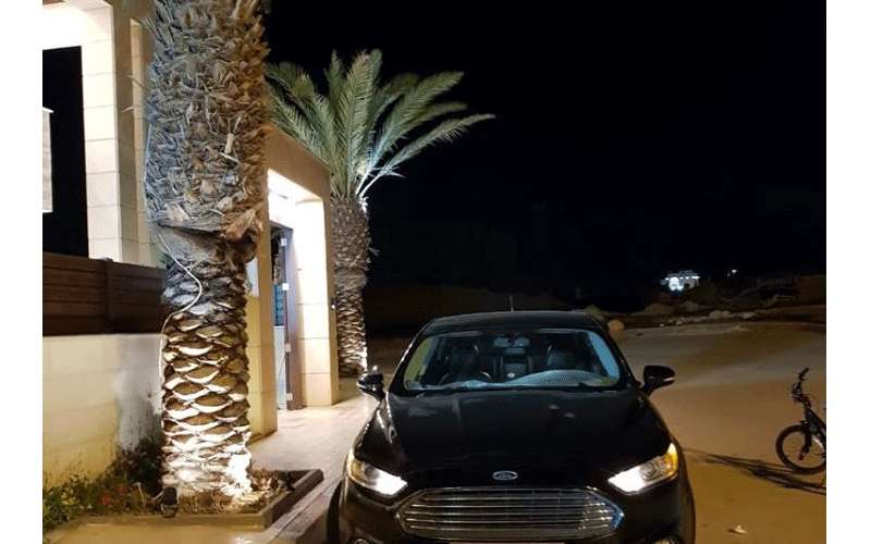 عمان: سرقة سيارة من أمام مطعم