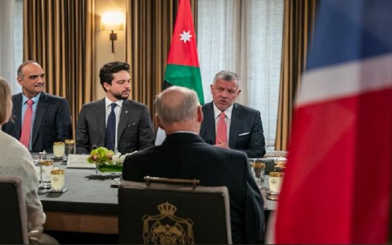 الملك والعاهل النرويجي يحضران افتتاح منتدى