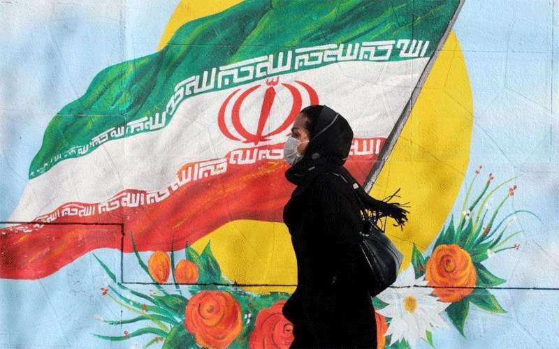 نائب إيراني: 23 نائبا في البرلمان