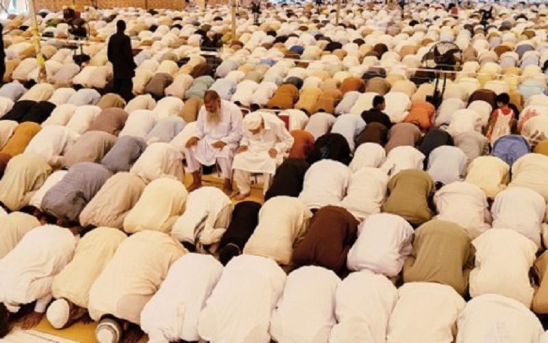 لجنة الاوبئة: صلاة الجمعة قائمة ..
