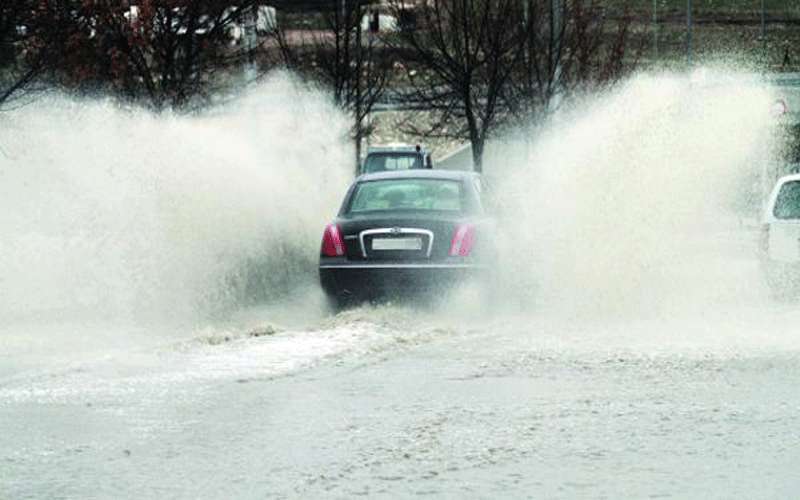 الجمعة.. تواصل تساقط الأمطار الغزيرة المصحوبة