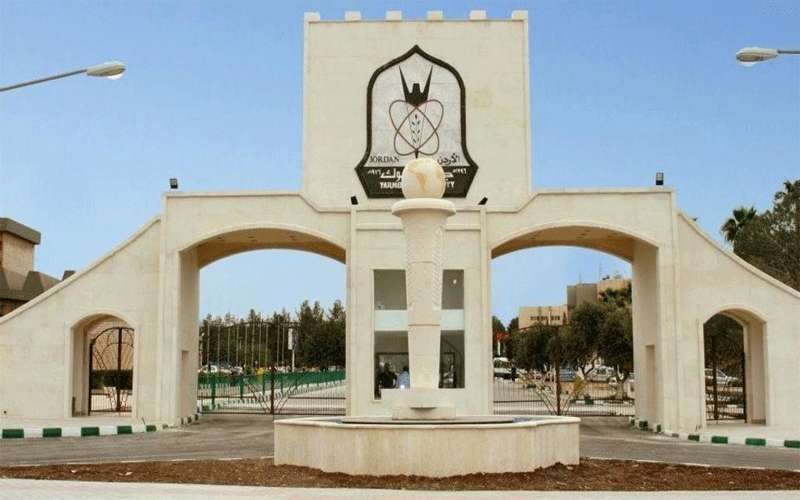 اليرموك: العريس المصاب بـ كورونا موظف