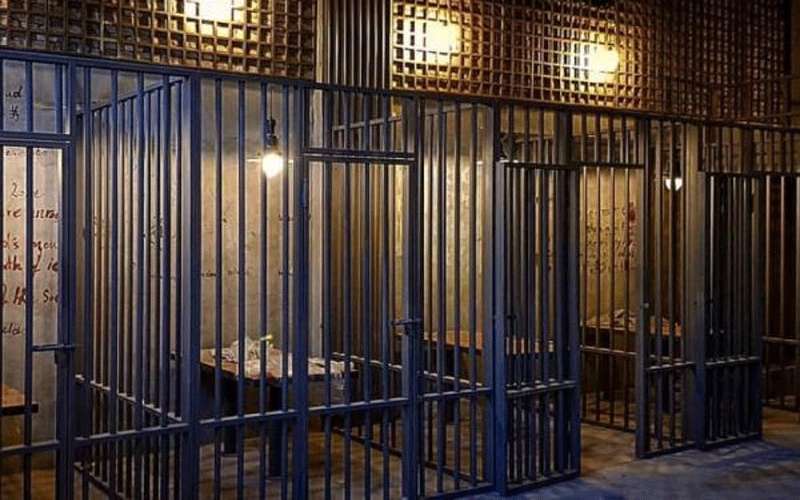 الإفراج عن موقوفين بقضايا جنح وجنايات