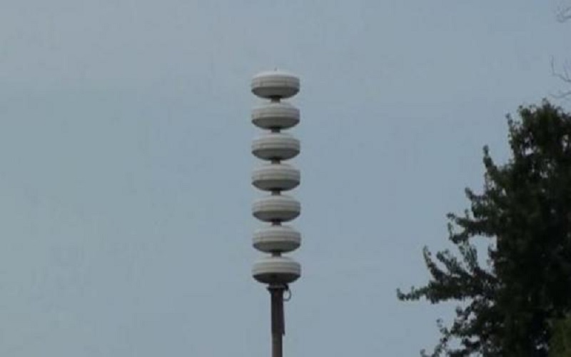 صافرات إنذار مع بدء حظر التجول