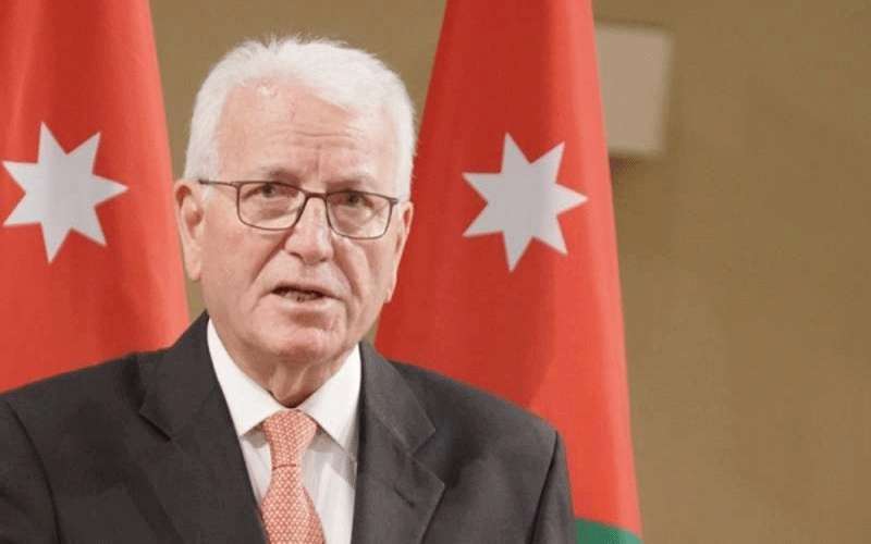 وزير التعليم العالي يحذر الجامعات