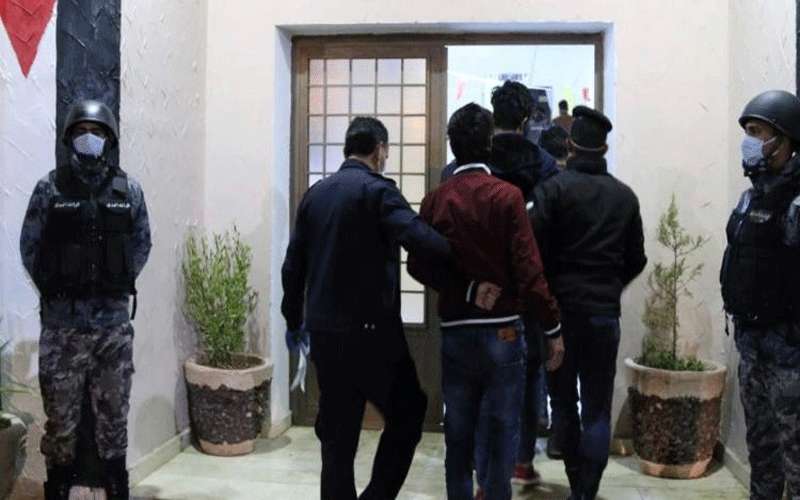 فتح مركزين لتوقيف مخالفي حظر التجول
