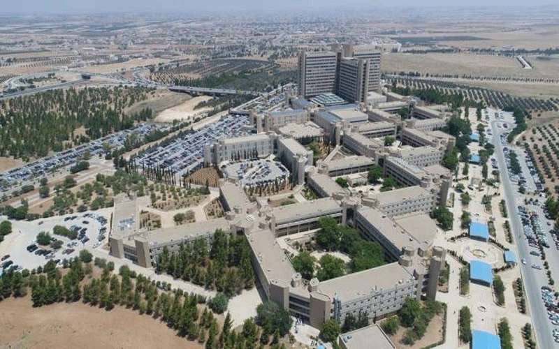 جمع 300 عينة لمخالطين في مناطق