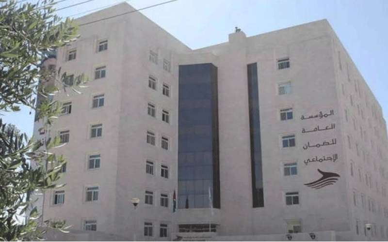 الضمان: مساعدات عينية لا رواتب لعمال