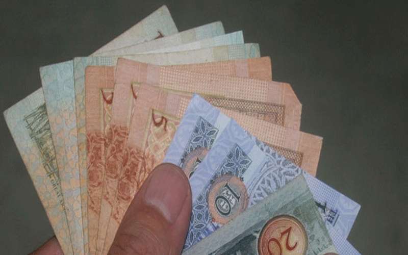 الضمان: لن نصرف رواتب للعاملين في