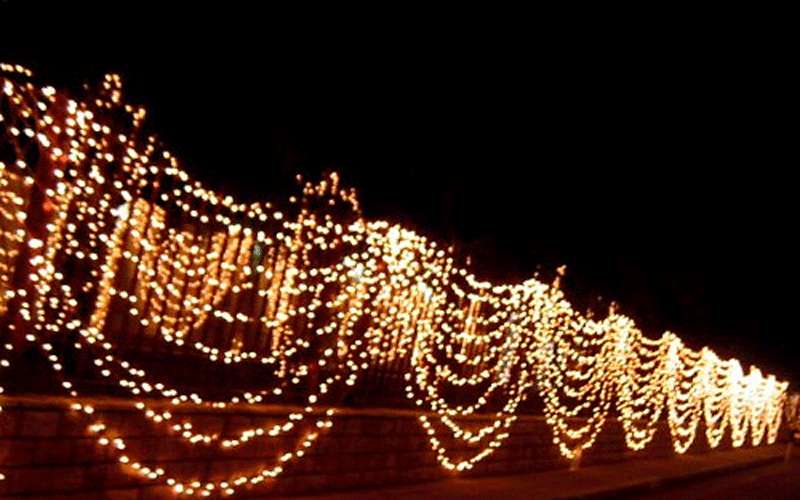 توقيف مطرب شعبي قام باحياء حفل