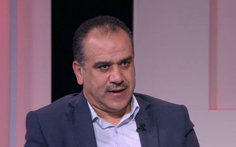 وزير الزراعة يضع استقالته بين يدي