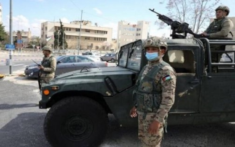 ضبط 19 شخص و 3 مركبات