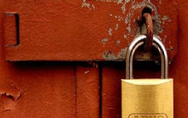 إغلاق 6 محال مخالفة في معان