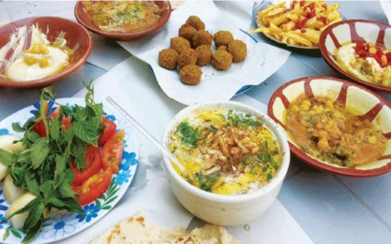 دعوة للسماح للمطاعم الشعبية ومحلات الحلويات